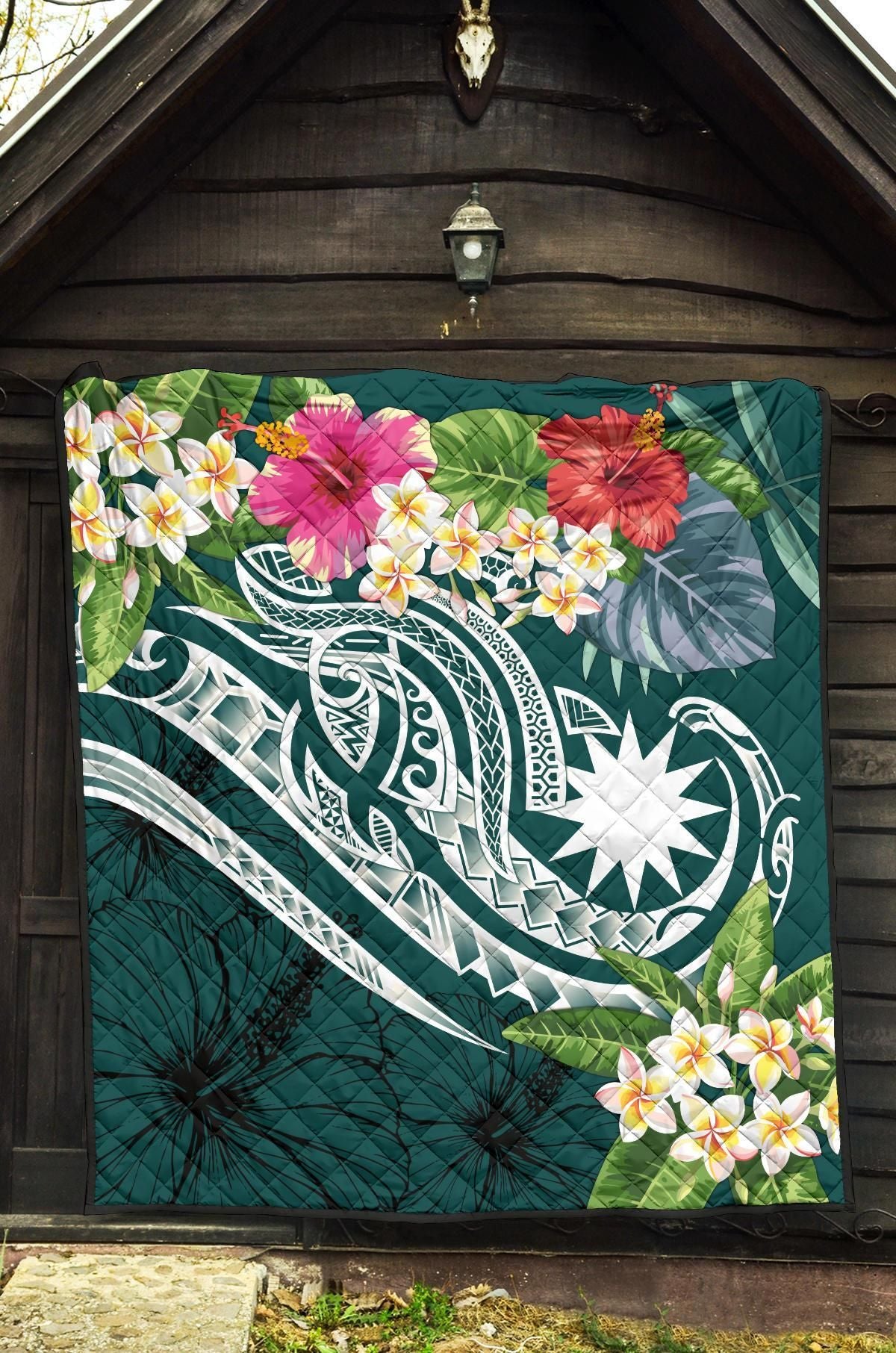 Nauru Polynesian Premium Quilt - Summer Plumeria (Turquoise)
