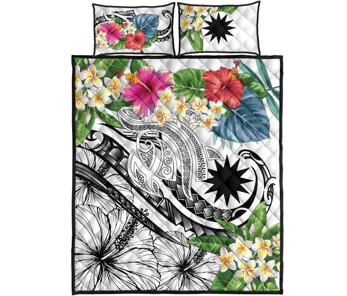 Nauru Polynesian Quilt Bed Set- Summer Plumeria (White)