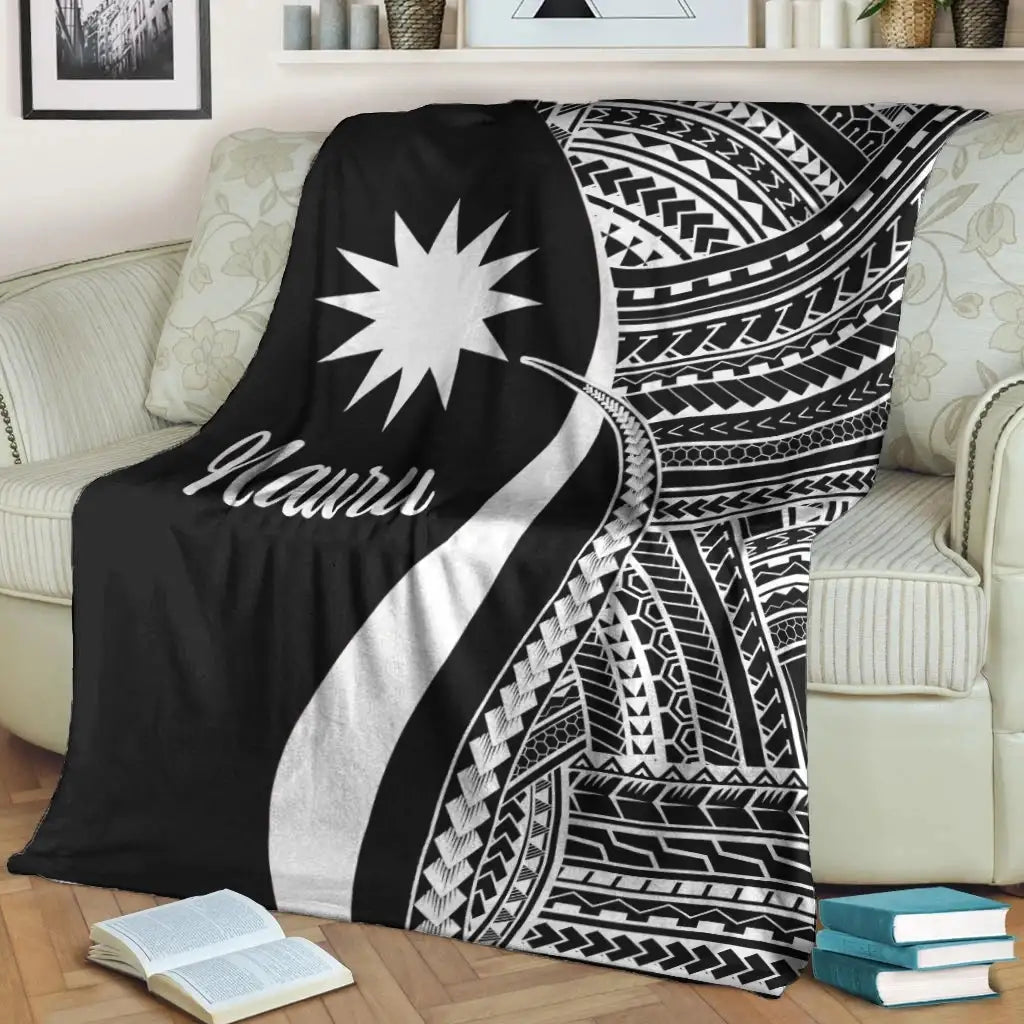 Nauru Premium Blanket - White Polynesian Tentacle Tribal Pattern