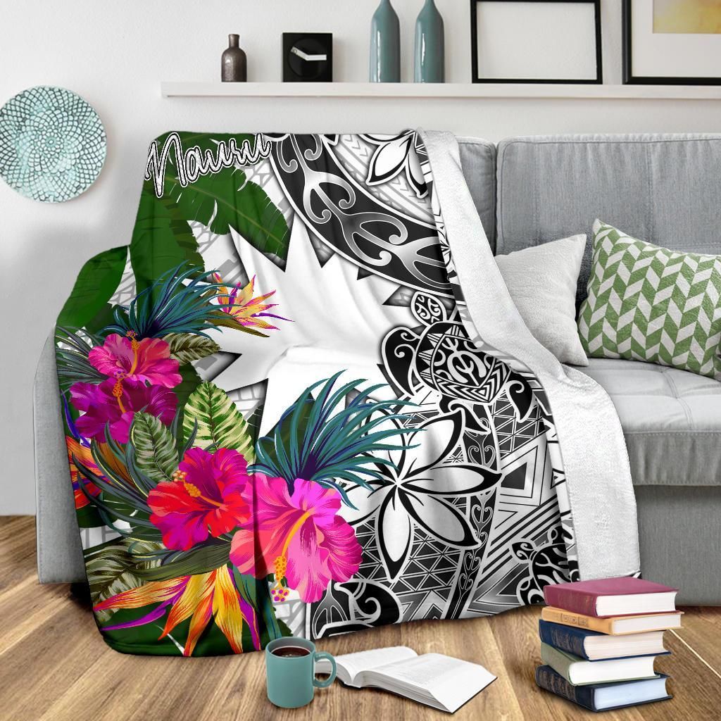 Nauru Premium Blanket White - Turtle Plumeria Banana Leaf