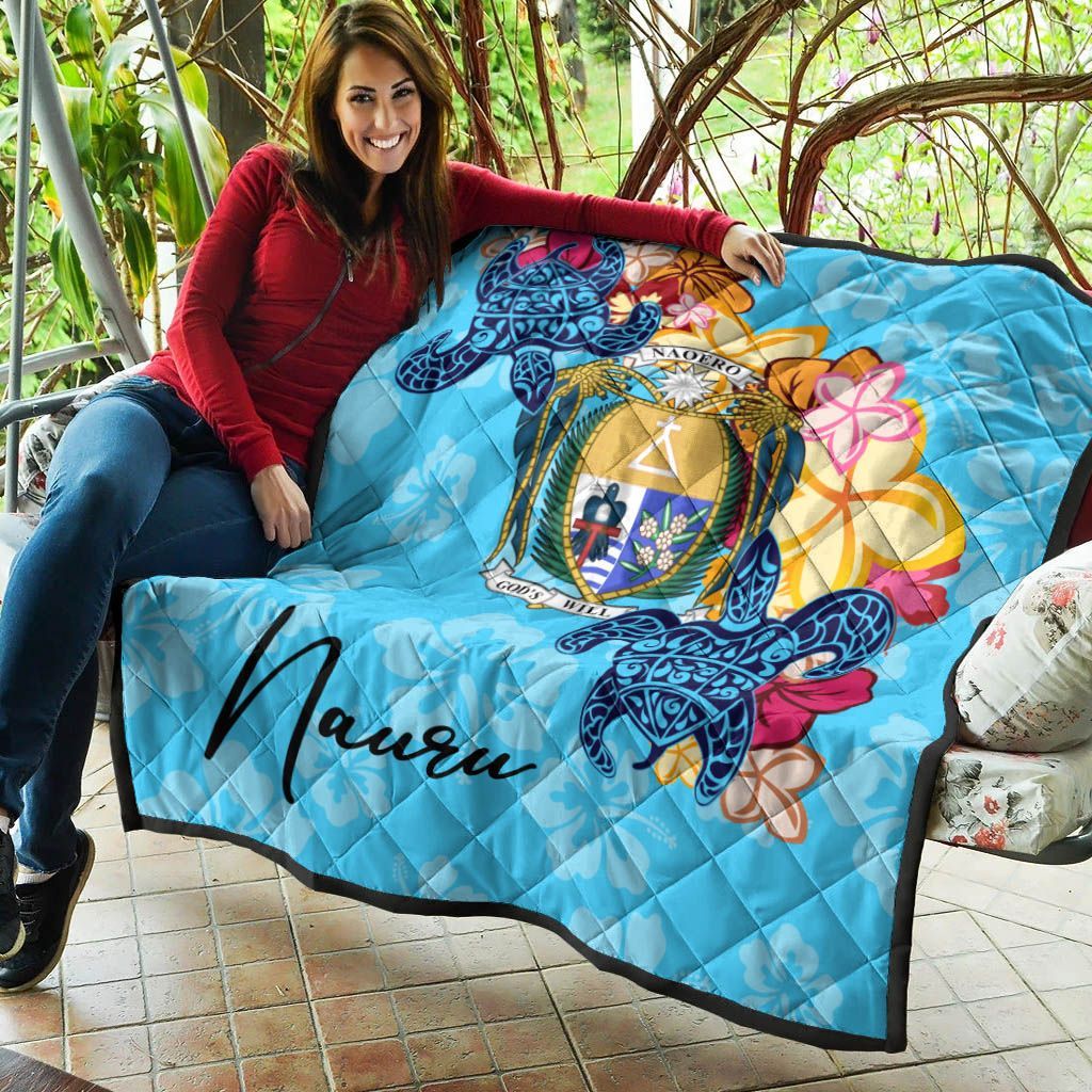 Nauru Premium Quilt - Tropical Style
