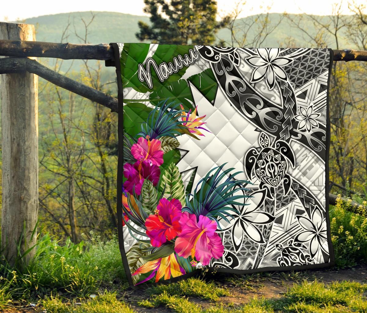 Nauru Premium Quilt White - Turtle Plumeria Banana Leaf