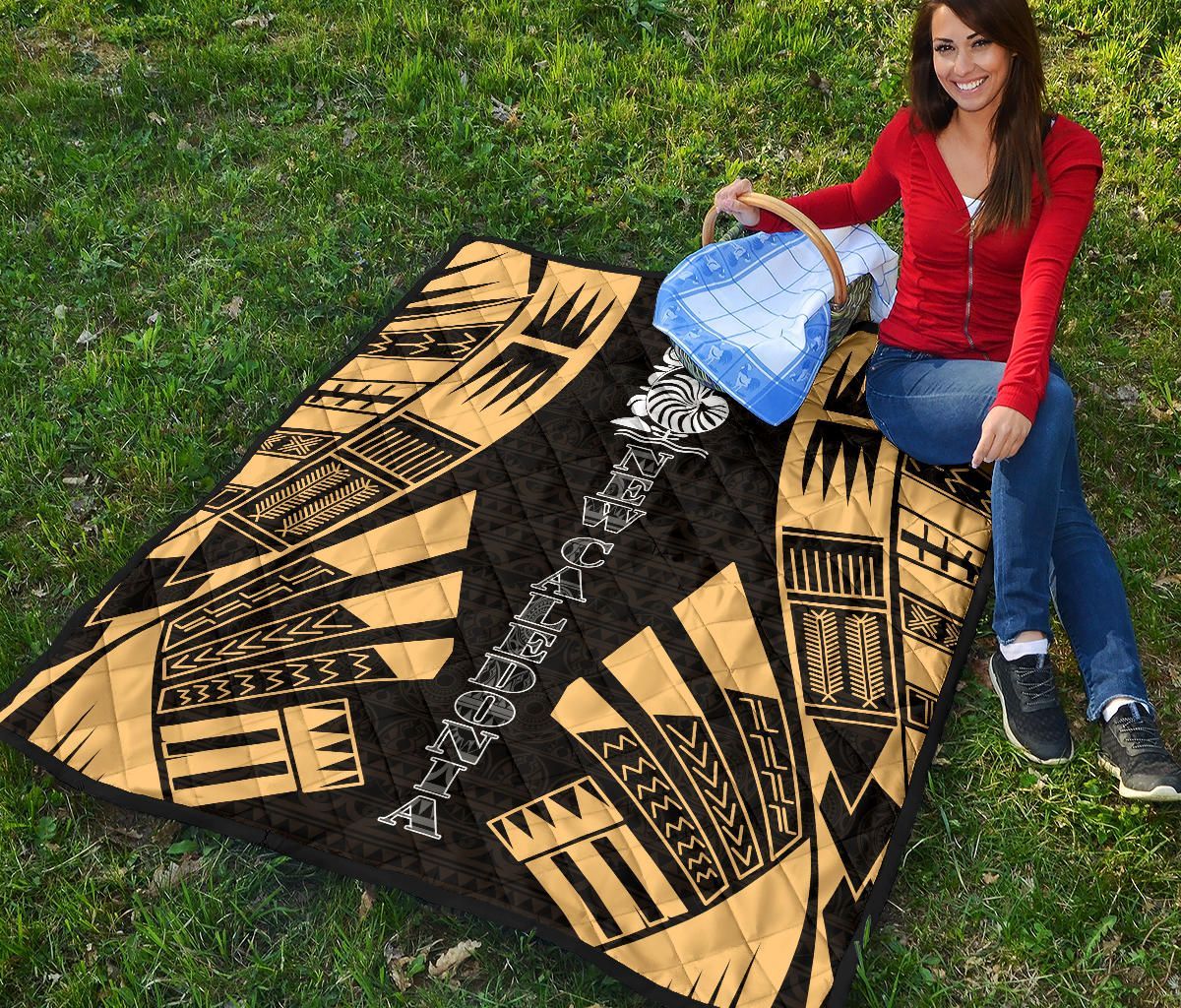 New Caledonia Premium Quilt - New Caledonia Coat Of Arms Polynesian Gold Tattoo