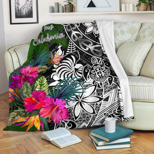 New Caledonia Premium Blanket - Turtle Plumeria Banana Leaf Crest
