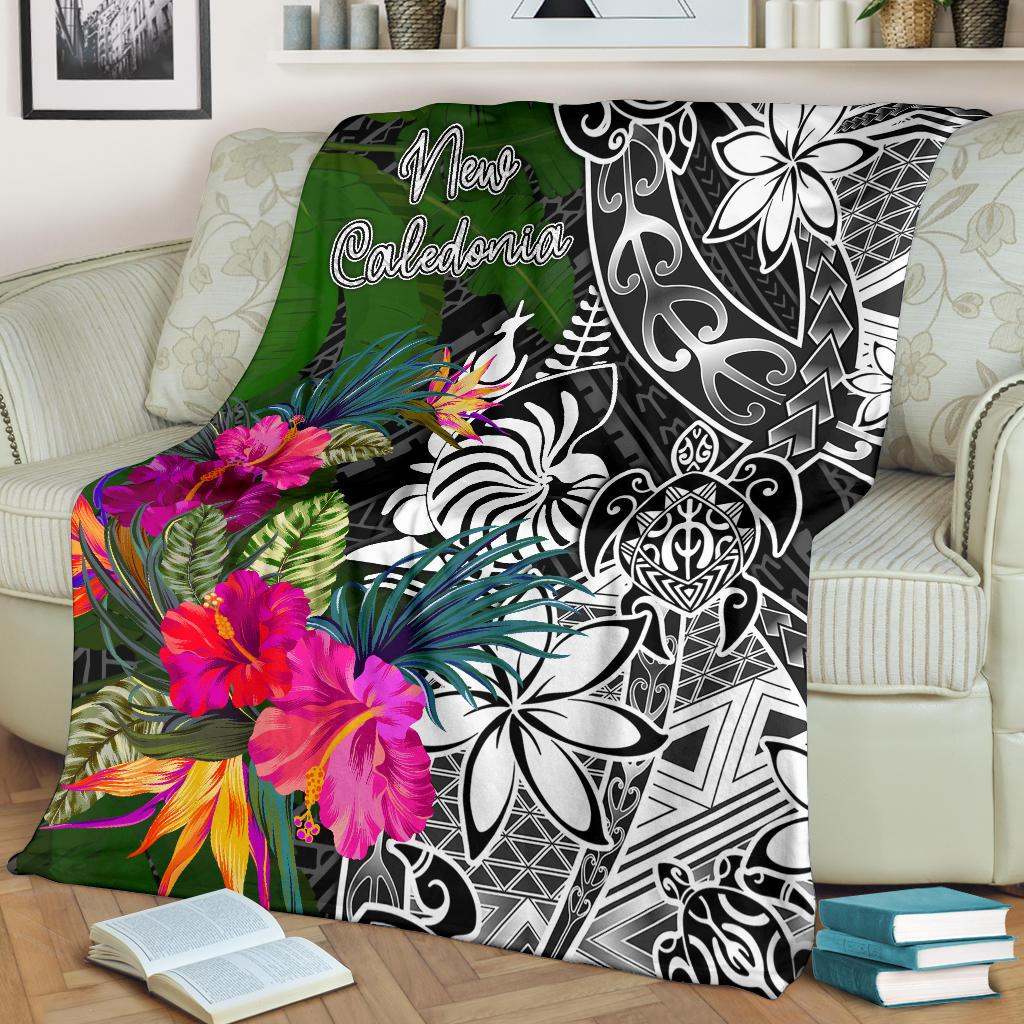 New Caledonia Premium Blanket - Turtle Plumeria Banana Leaf Crest
