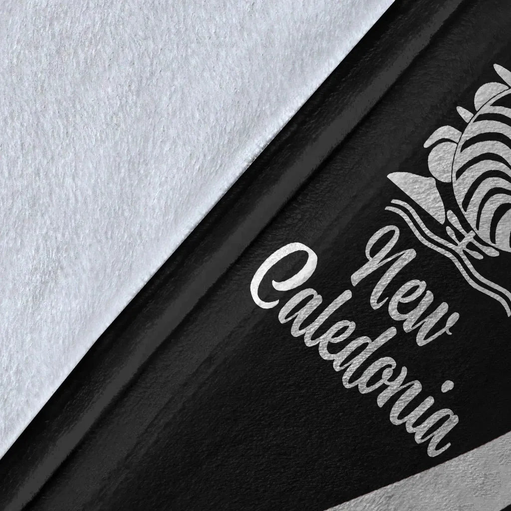 New Caledonia Premium Blanket - White Polynesian Tentacle Tribal Pattern Crest