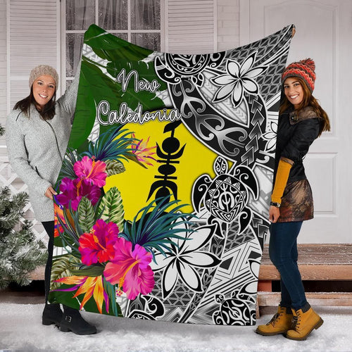 New Caledonia Premium Blanket White - Turtle Plumeria Banana Leaf