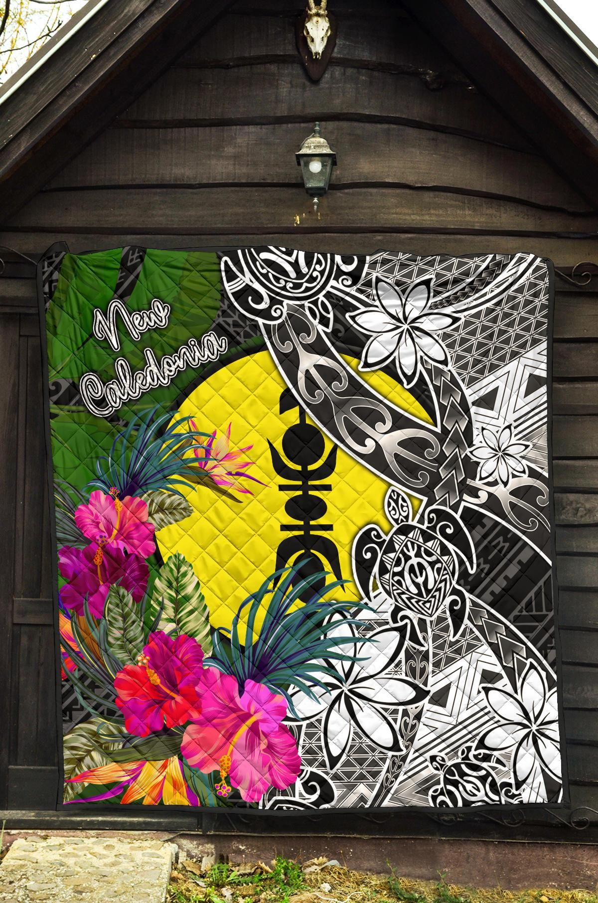 New Caledonia Premium Quilt - Turtle Plumeria Banana Leaf