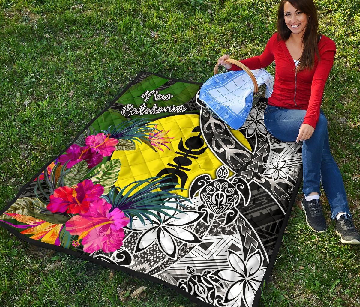 New Caledonia Premium Quilt - Turtle Plumeria Banana Leaf