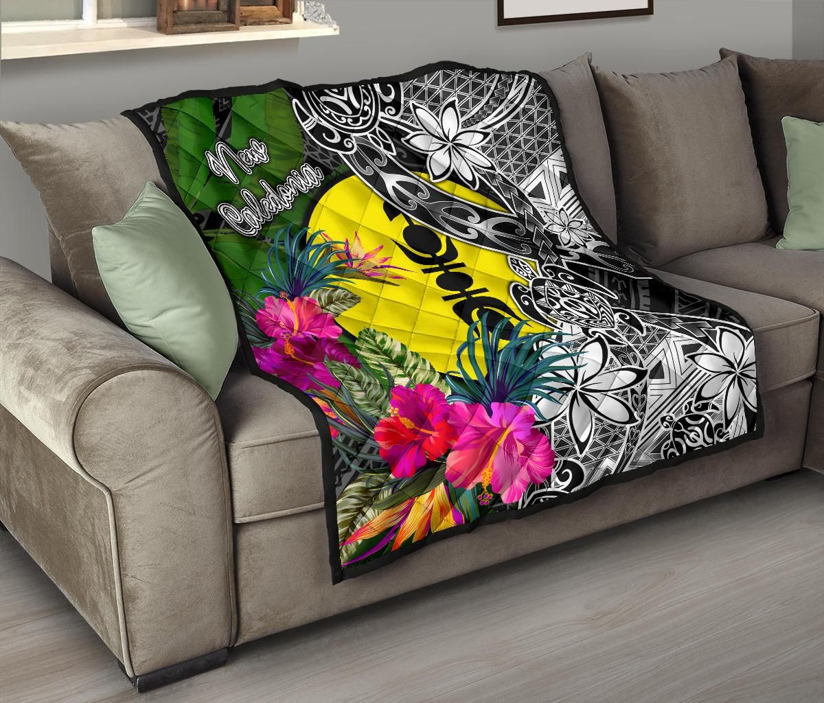 New Caledonia Premium Quilt - Turtle Plumeria Banana Leaf