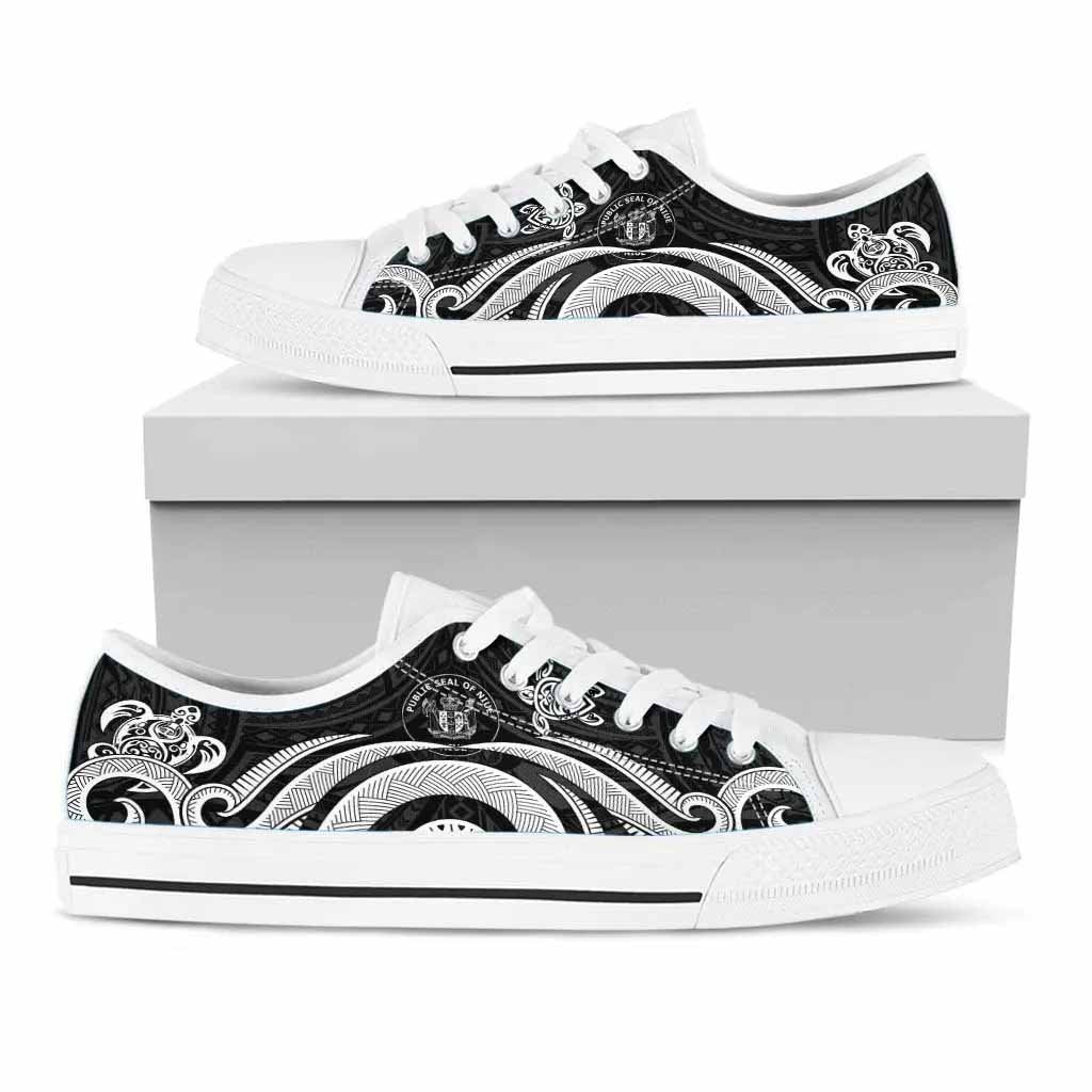 Niue Low Top Canvas Shoes - White Tentacle Turtle