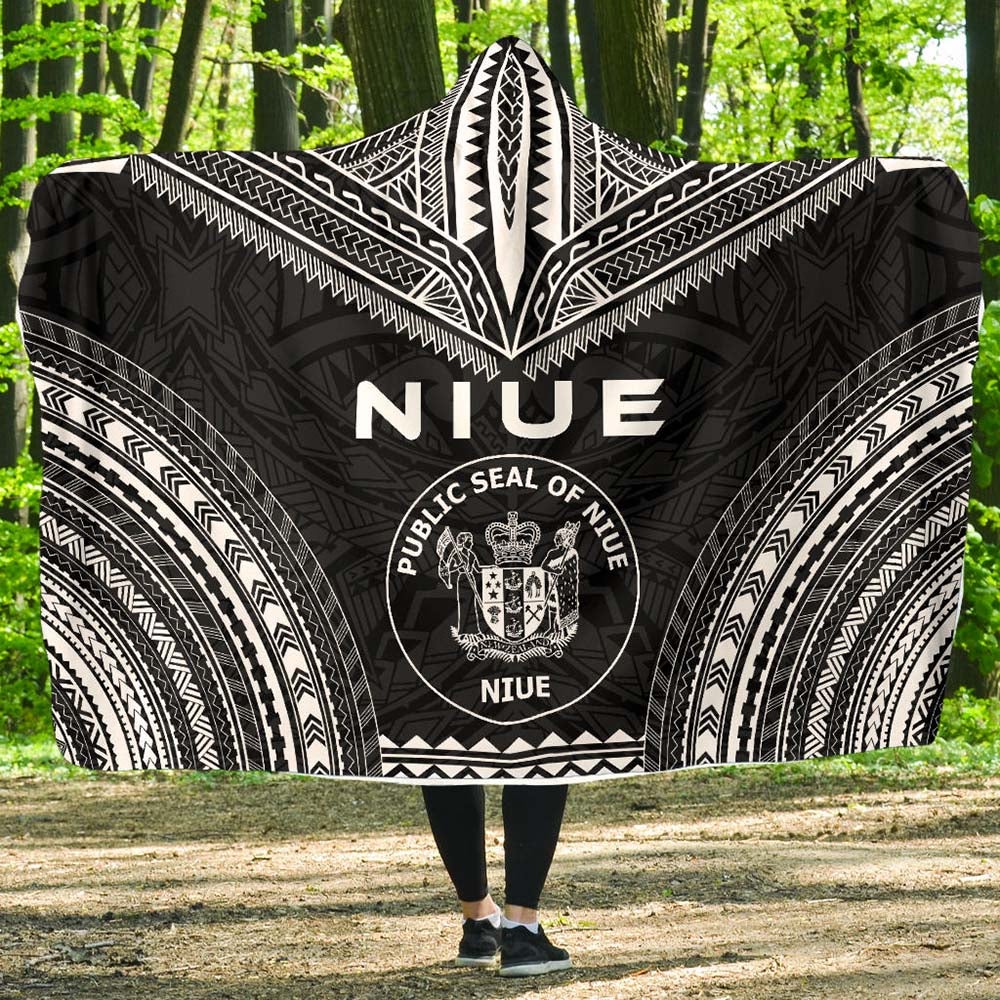Niue Polynesian Chief Hooded Blanket - Black Version