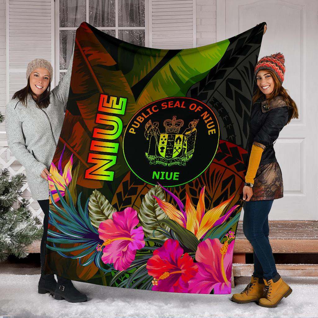 Niue Polynesian Premium Blanket - Hibiscus and Banana Leaves