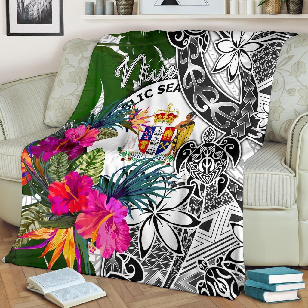 Niue Premium Blanket White - Turtle Plumeria Banana Leaf
