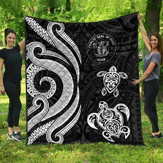Niue Premium Quilt - White Tentacle Turtle