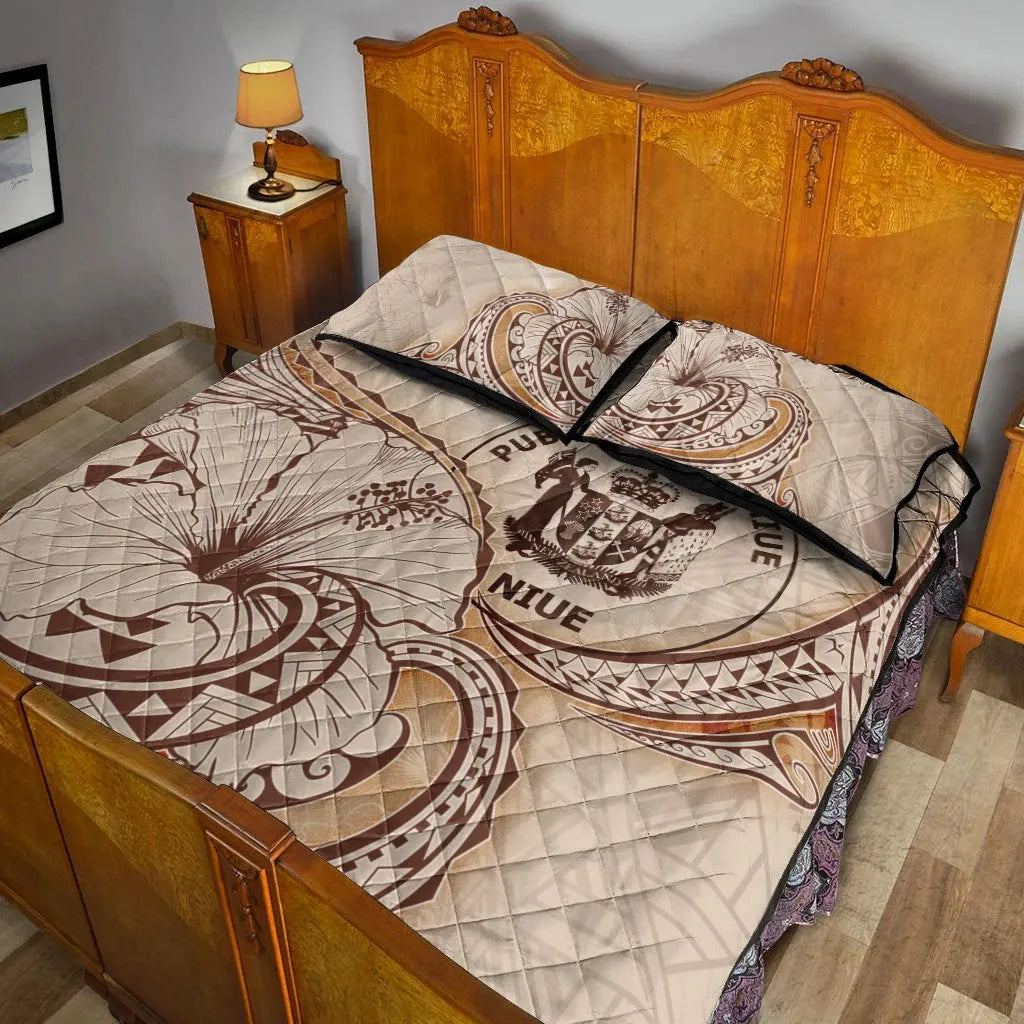 Niue Quilt Bed Set - Hibiscus Flowers Vintage Style