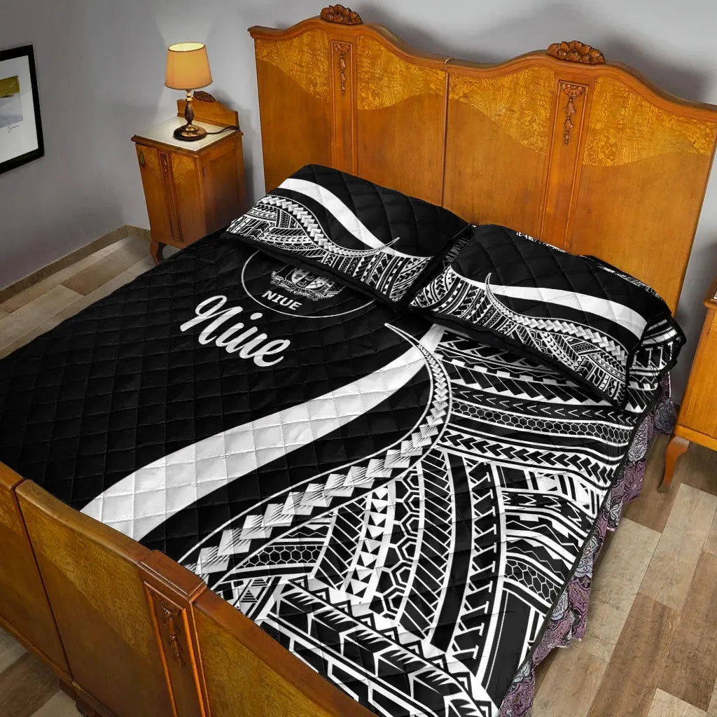 Niue Quilt Bed Set - White Polynesian Tentacle Tribal Pattern
