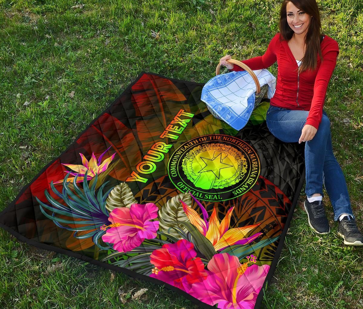 Northern Mariana Islands Personalised Premium Quilt - Hibiscus and Banana Leaves