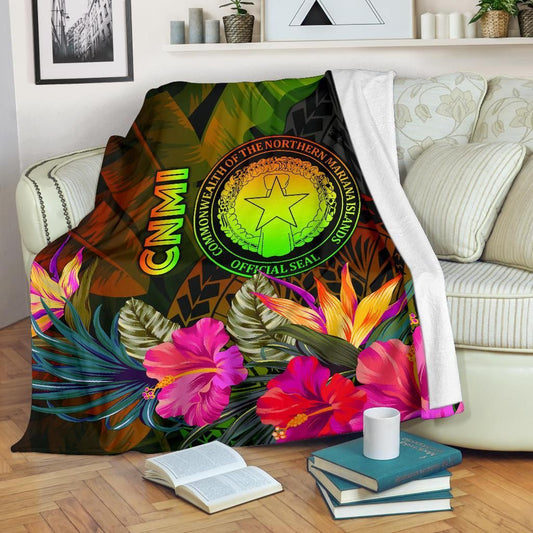 Northern Mariana Islands Polynesian Premium Blanket - Hibiscus and Banana Leaves