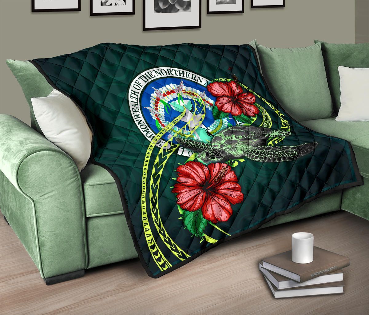 Northern Mariana Islands Polynesian Premium Quilt - Green Turtle Hibiscus