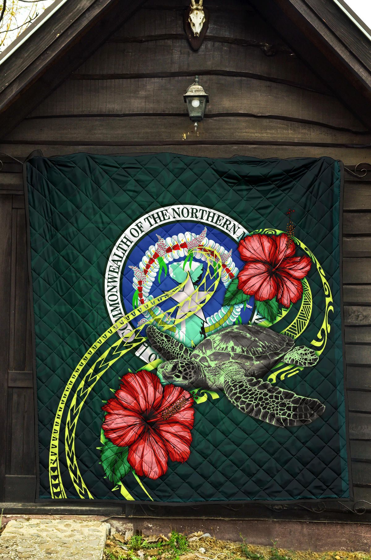 Northern Mariana Islands Polynesian Premium Quilt - Green Turtle Hibiscus