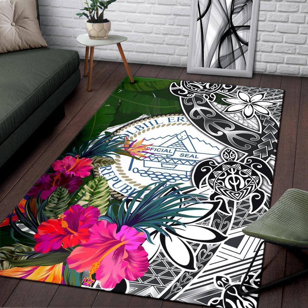Palau Area Rug White - Turtle Plumeria Banana Leaf Crest
