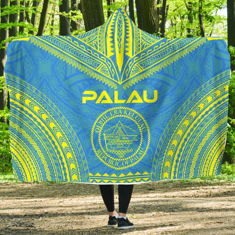 Palau Flag Polynesian Chief Hooded Blanket