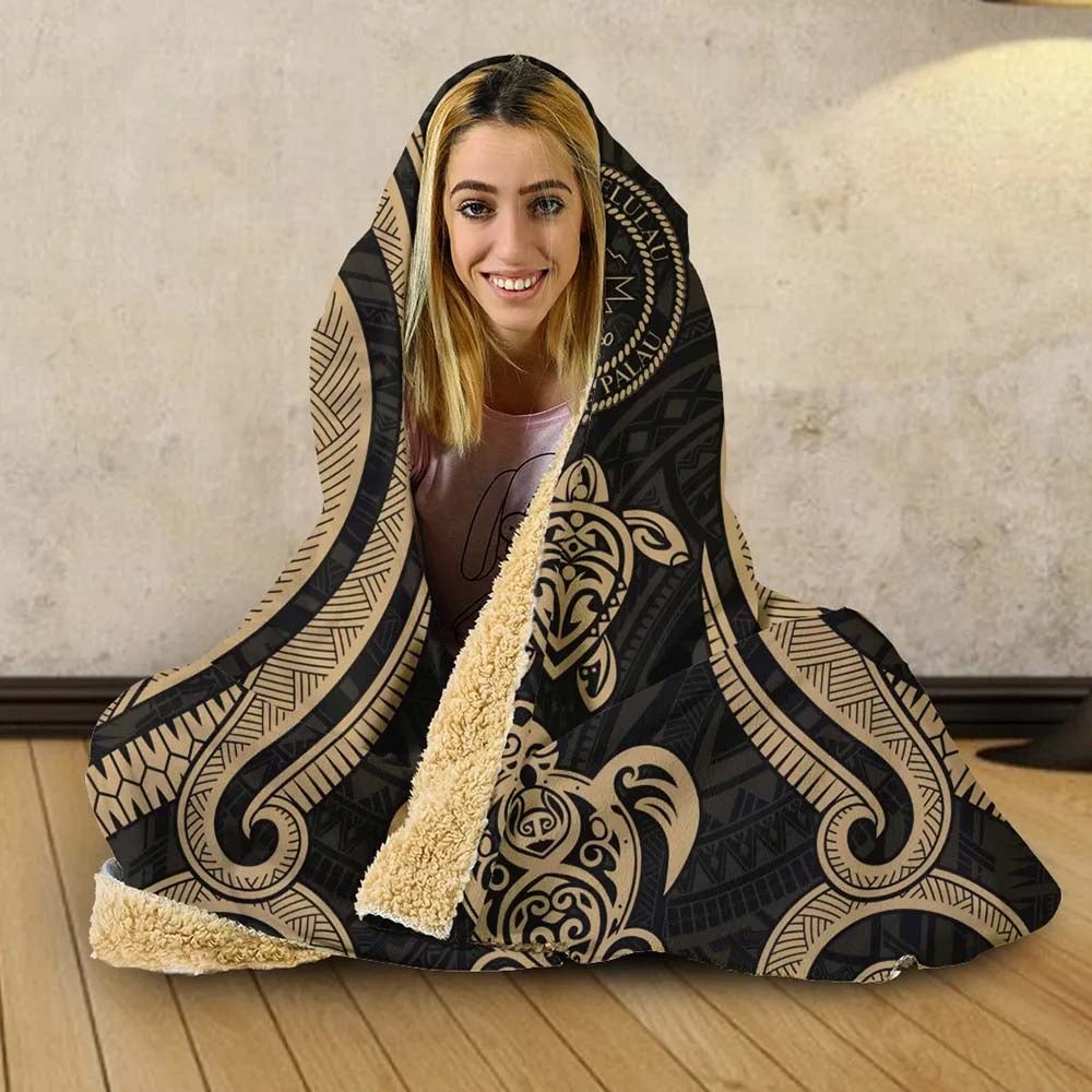 Palau Hooded Blanket - Gold Tentacle Turtle