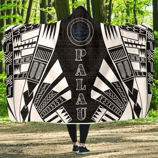 Palau Hooded Blanket - Polynesian Tattoo Black