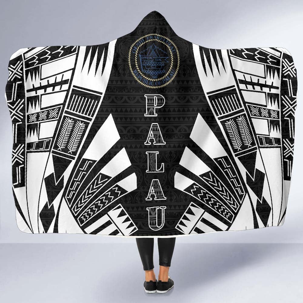 Palau Hooded Blanket - Polynesian Tattoo Black