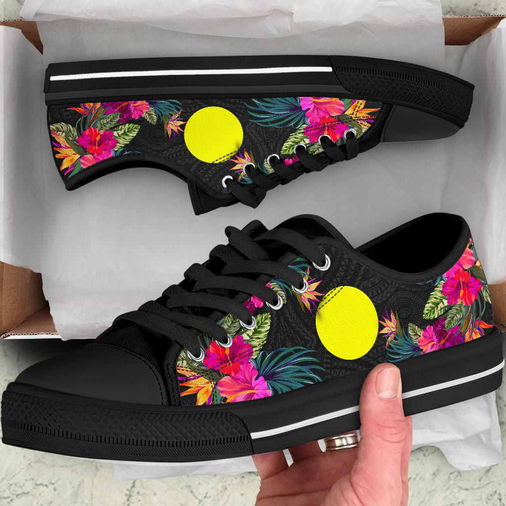 Palau Low Top Shoes - Hibiscus Polynesian Pattern