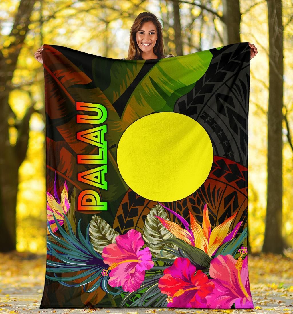 Palau Polynesian Premium Blanket -  Hibiscus and Banana Leaves