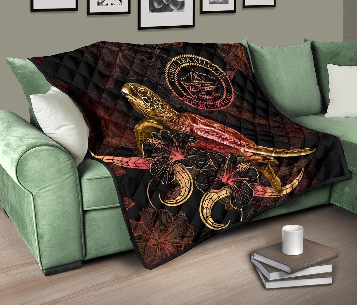 Palau Polynesian Premium Quilt - Turtle With Blooming Hibiscus Gold