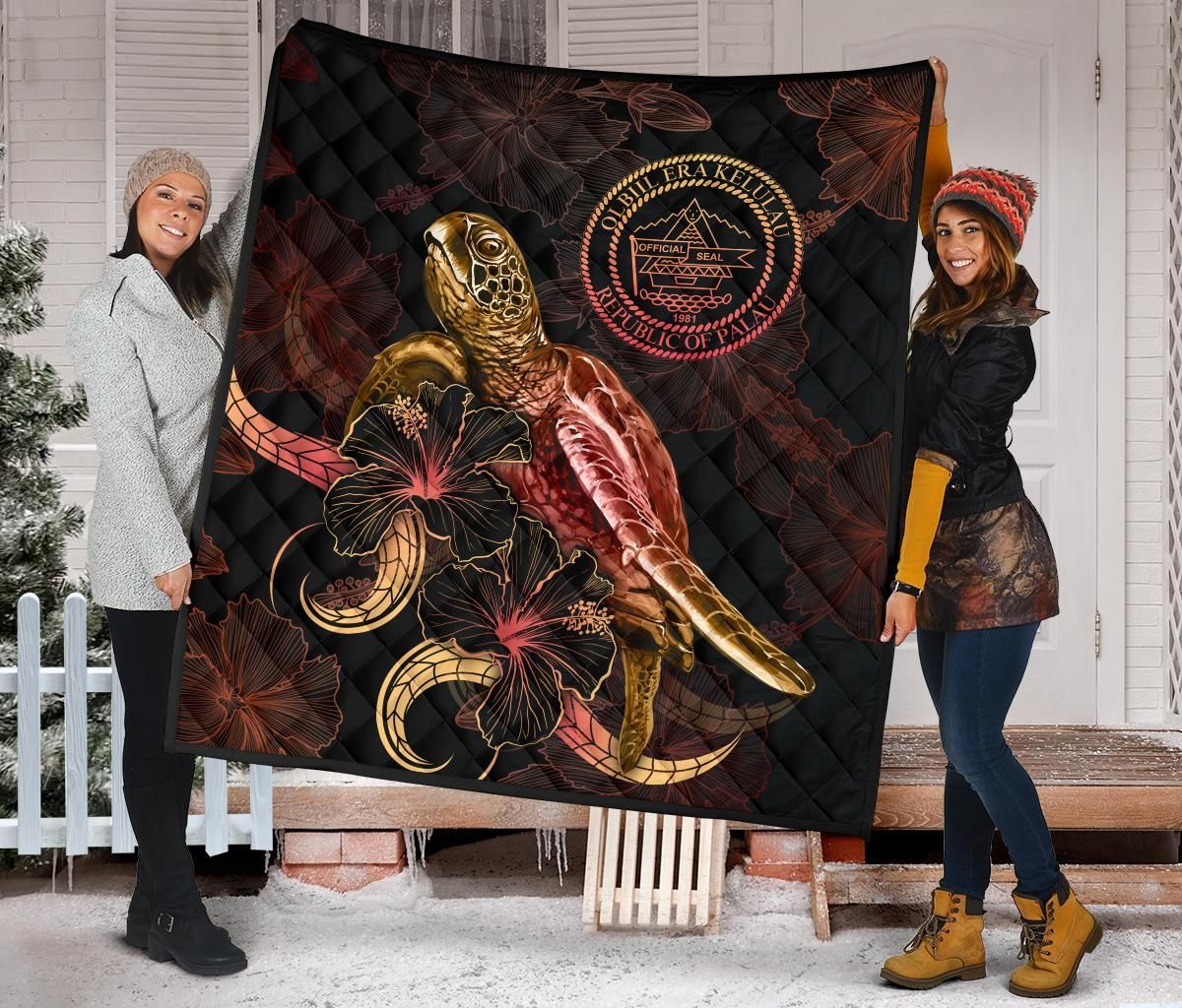 Palau Polynesian Premium Quilt - Turtle With Blooming Hibiscus Gold