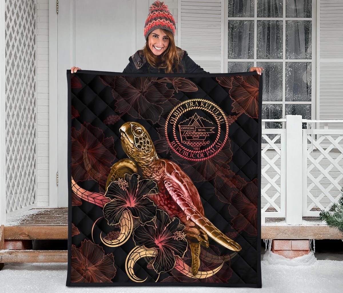 Palau Polynesian Premium Quilt - Turtle With Blooming Hibiscus Gold