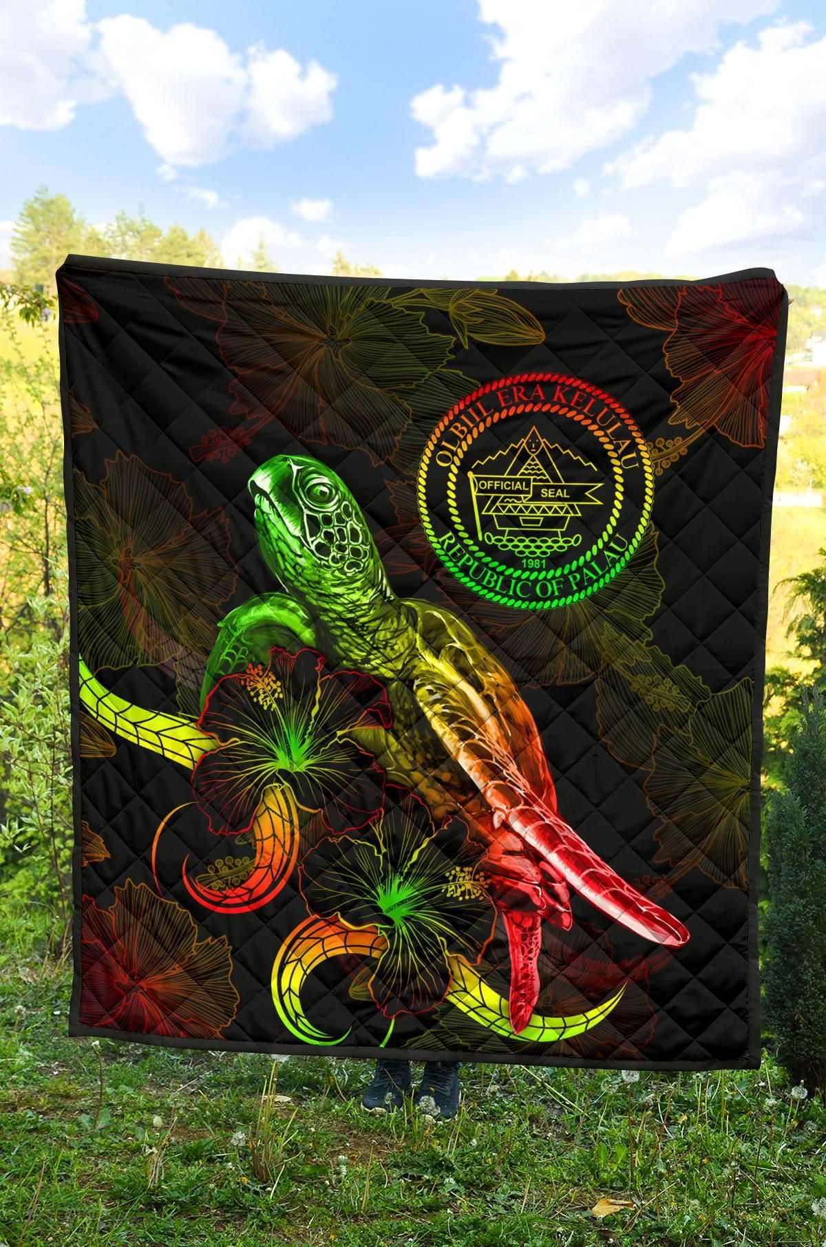 Palau Polynesian Premium Quilt - Turtle With Blooming Hibiscus Reggae