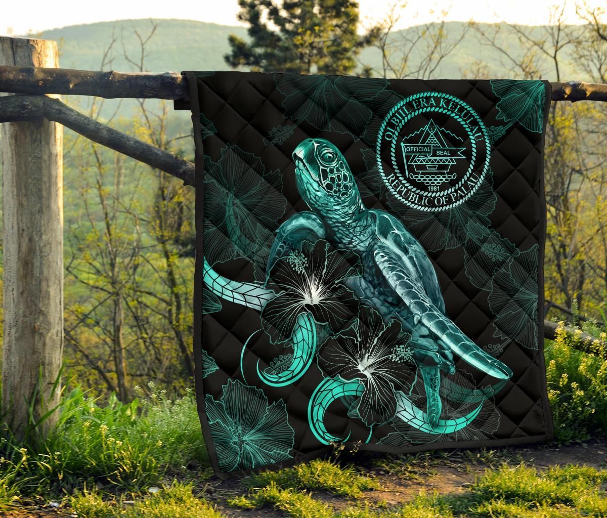 Palau Polynesian Premium Quilt - Turtle With Blooming Hibiscus Turquoise