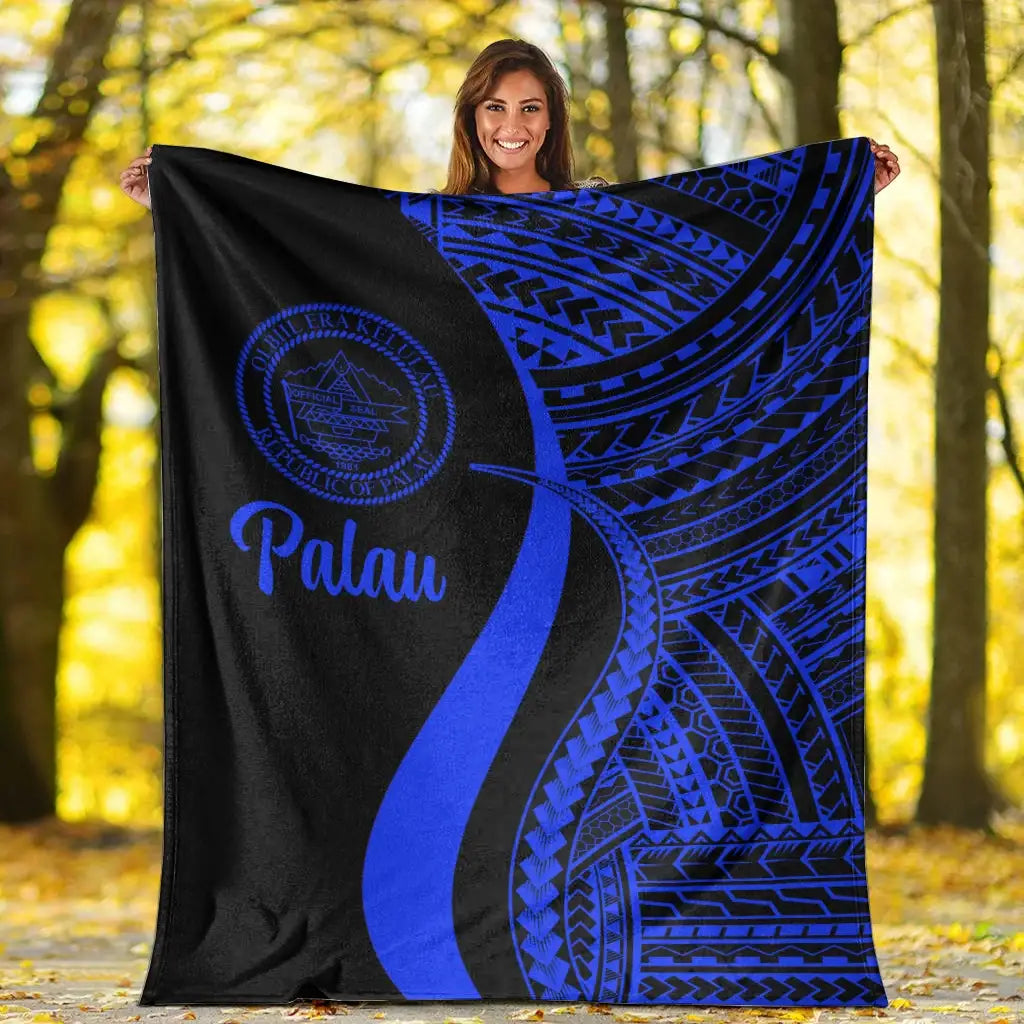Palau Premium Blanket - Blue Polynesian Tentacle Tribal Pattern Crest