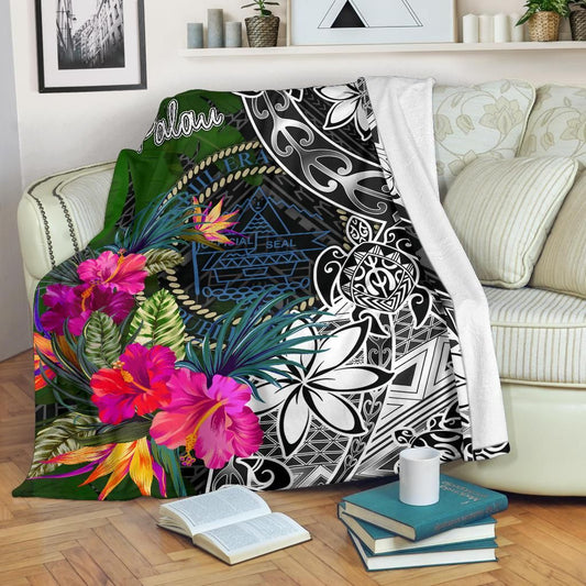 Palau Premium Blanket - Turtle Plumeria Banana Leaf Crest