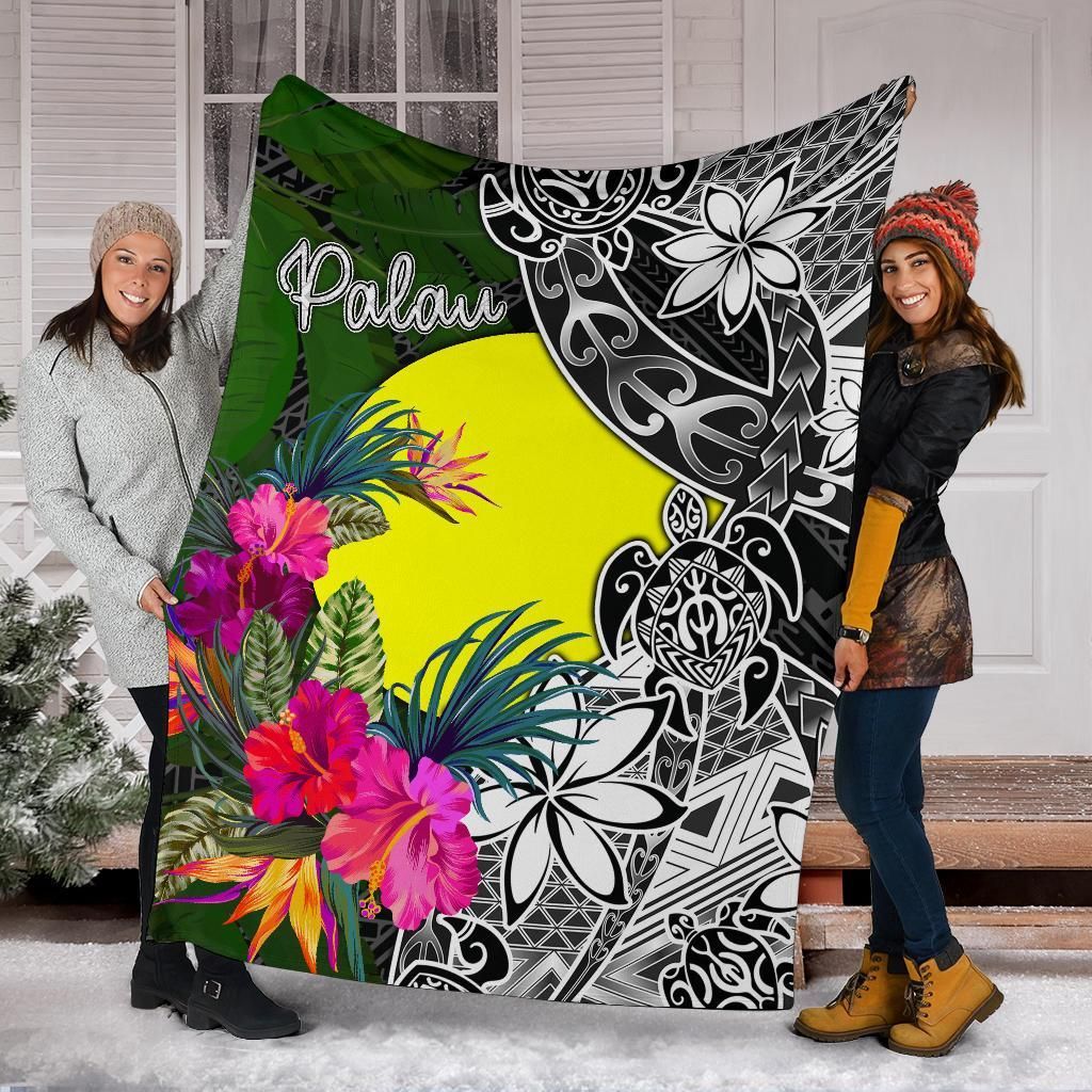 Palau Premium Blanket - Turtle Plumeria Banana Leaf
