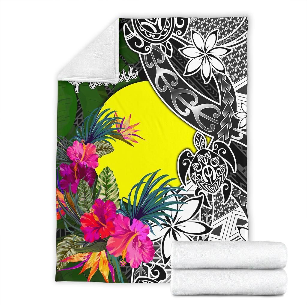 Palau Premium Blanket - Turtle Plumeria Banana Leaf