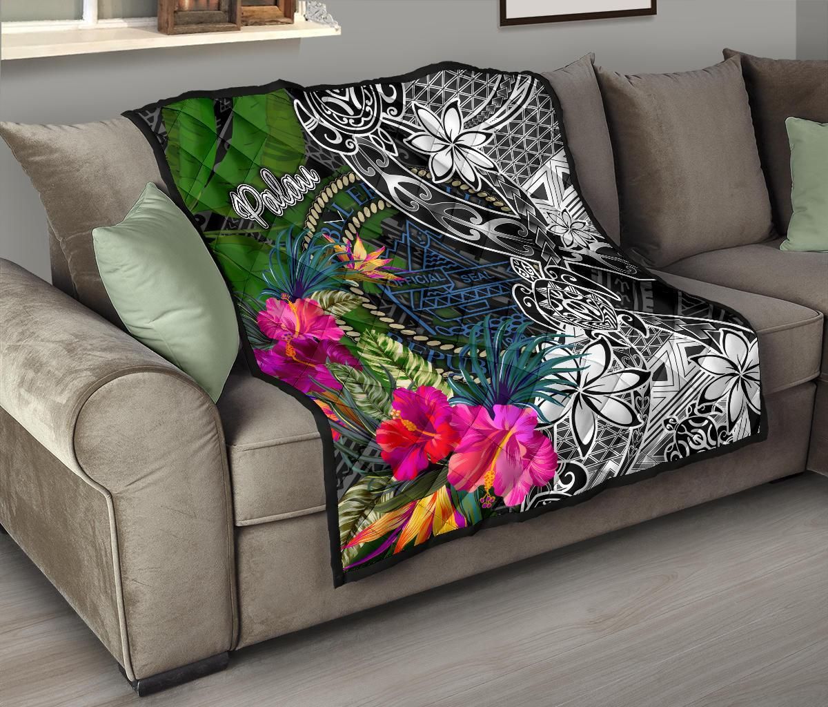 Palau Premium Quilt - Turtle Plumeria Banana Leaf Crest