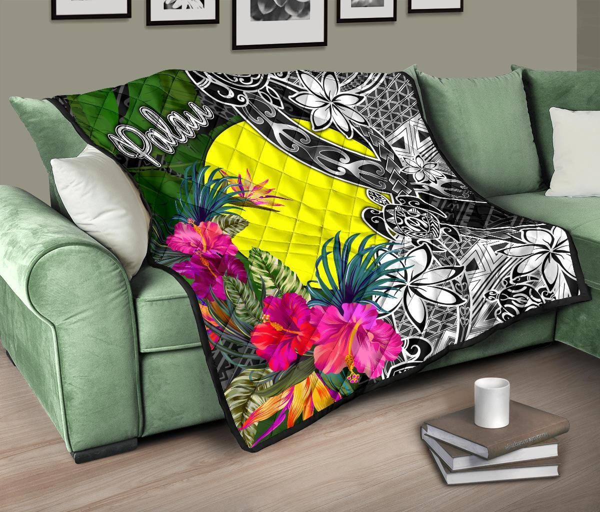 Palau Premium Quilt - Turtle Plumeria Banana Leaf