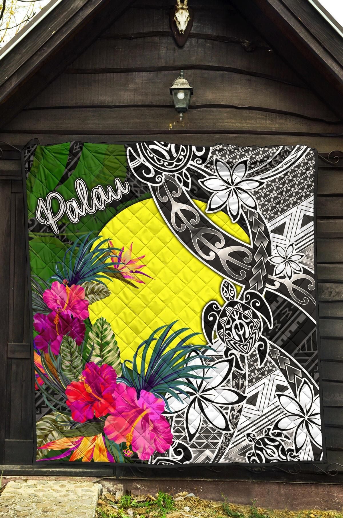 Palau Premium Quilt - Turtle Plumeria Banana Leaf