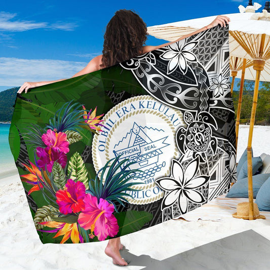 Palau Sarong - Turtle Plumeria Banana Leaf Crest