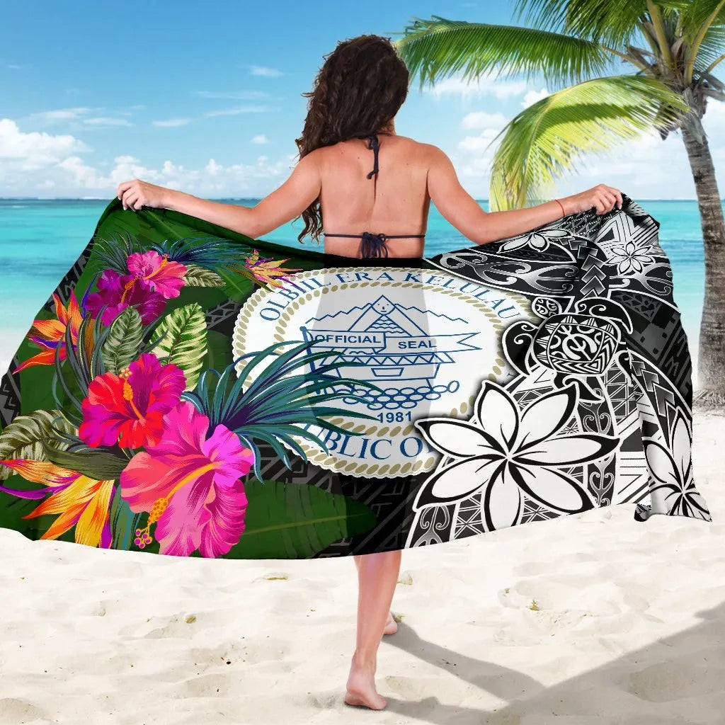 Palau Sarong - Turtle Plumeria Banana Leaf Crest