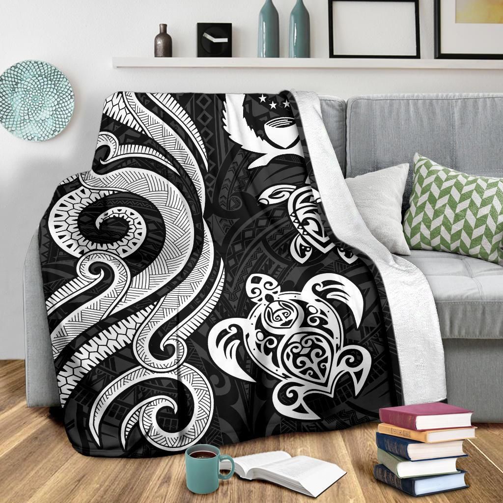 Pohnpei Micronesian Premium Blanket - White Tentacle Turtle