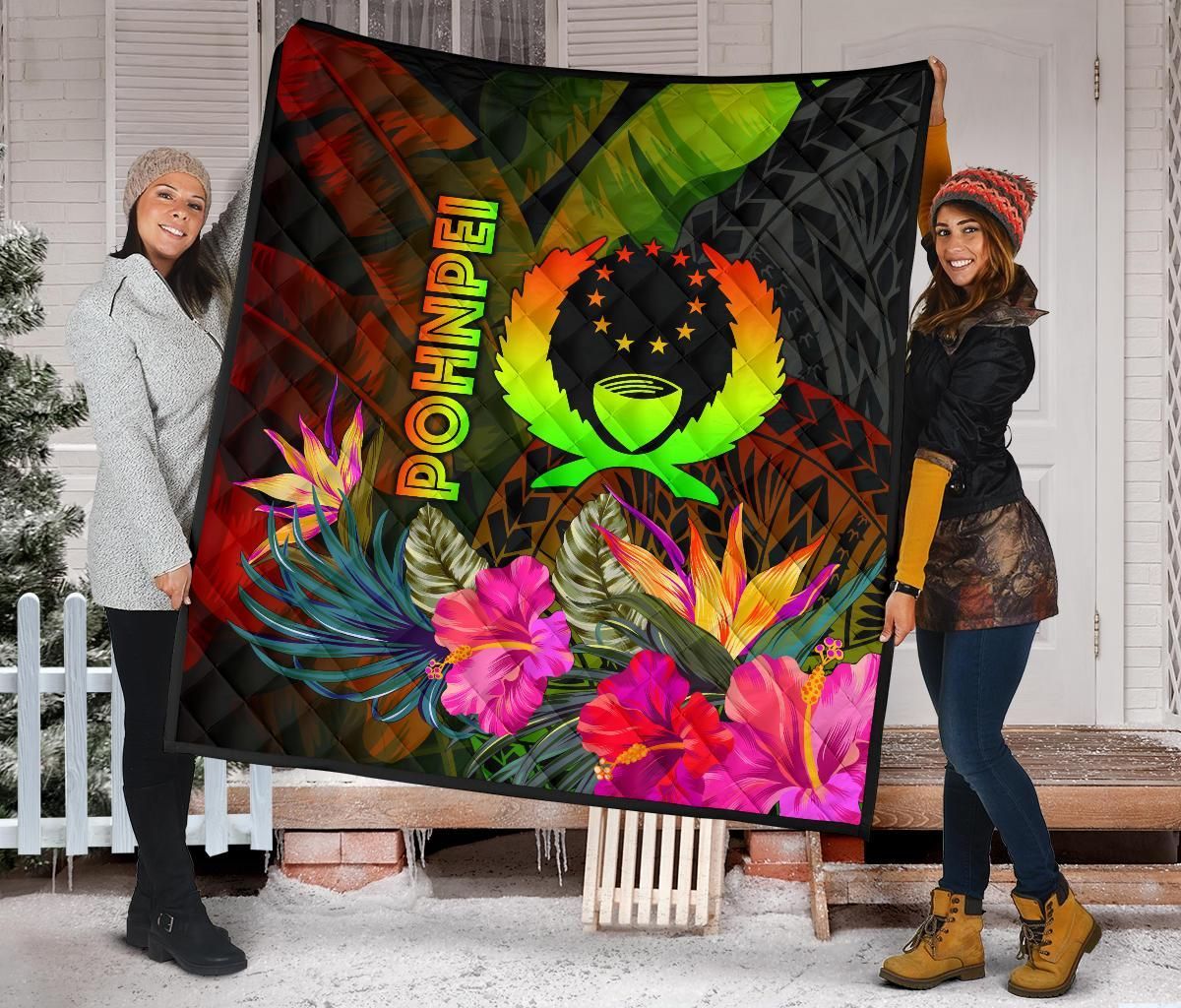 Pohnpei Polynesian Premium Quilt -  Hibiscus and Banana Leaves