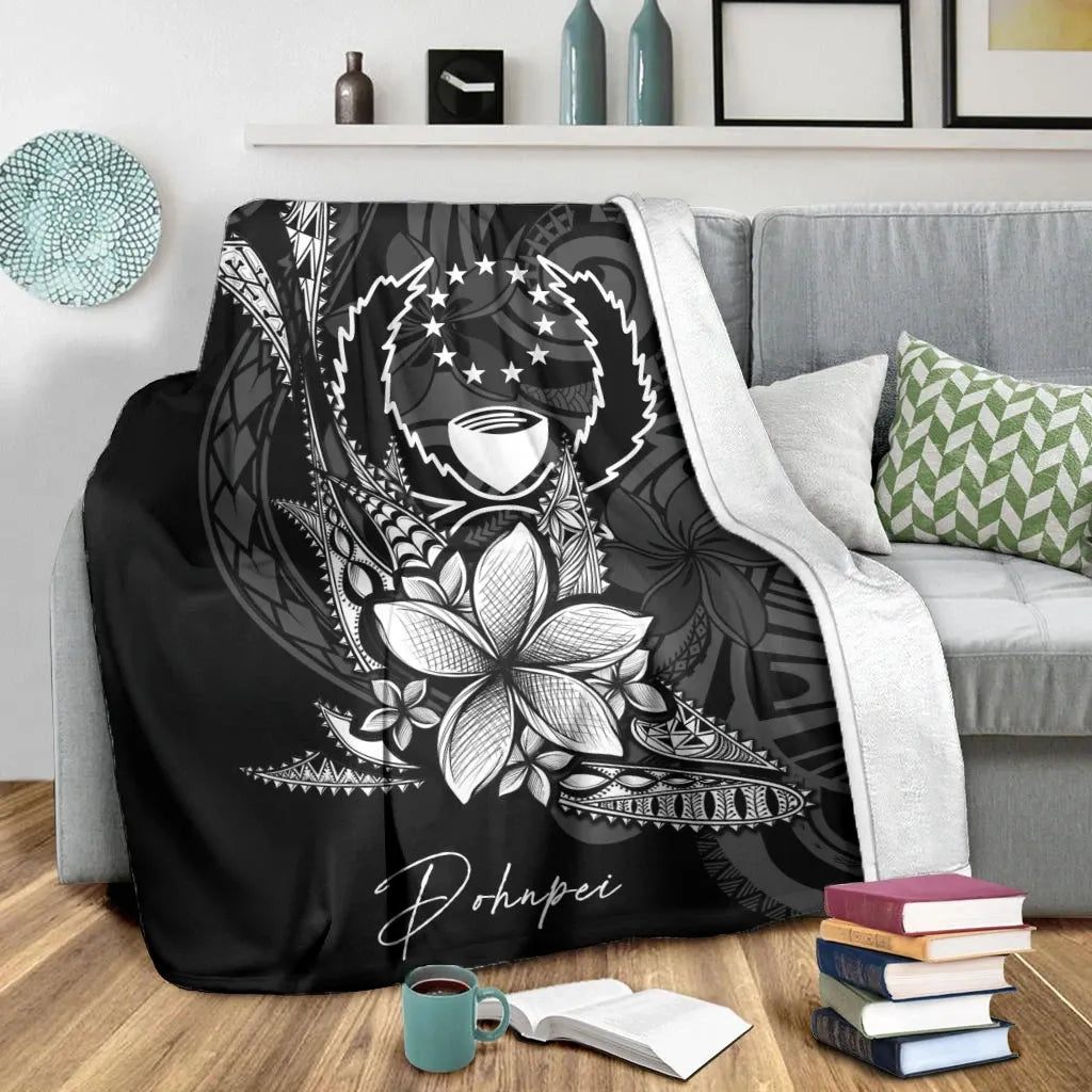 Pohnpei Premium Blanket - Fish With Plumeria Flowers Style