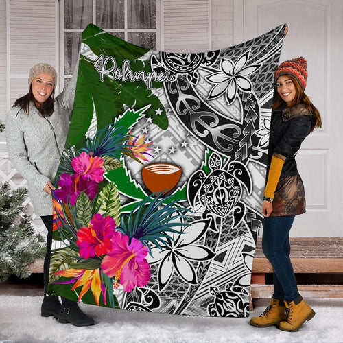 Pohnpei Premium Blanket White - Turtle Plumeria Banana Leaf